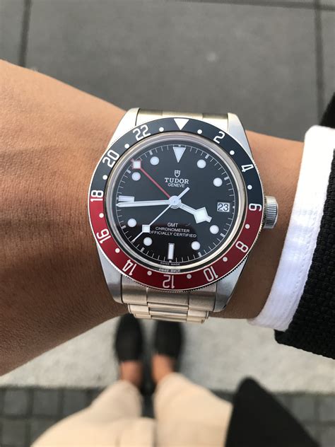 tudor black bay day date